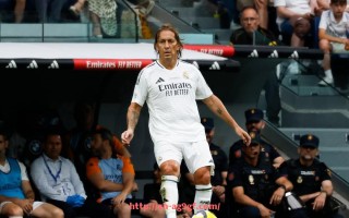 ag9游会-英超球队主场上座人数排名及球市热度分析